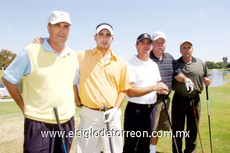 06102008
Raúl González, Rodrigo Delgado, Miguel Pérez, Eduardo Bustos y Guillermo Gutiérrez.