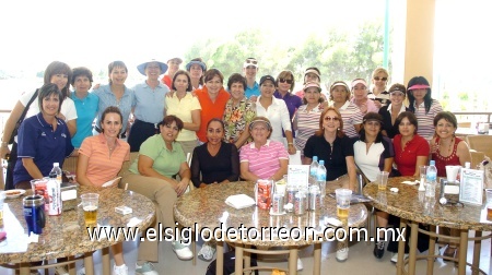 06102008
Damas golfistas del Campestre Torreón en el Torneo Anual.