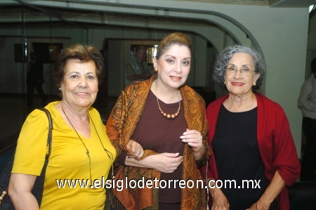 08102008
Esthela Varela de Casas, Rosario Guijarro de Gallegos y Martha Aurora Revueltas