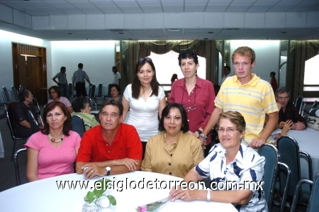 09102008
Marcela de Guerrero, Roberto Guerrero, Ivonne de Correa, Socorrito Verdeja, Coco Muñoz, Ana María Muñoz y José Ramón Jaramillo