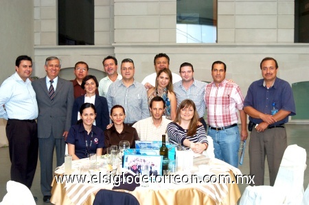 12102008
Gilberto Sánchez, Angélica Ornelas, Karla Ortiz, Jesús Navarro, Fernando Montaña, Ariana Núñez, Carolina Jovenich, Roberto López, Alberto Valdivia, Didier Fernandez, Avelino Pérez, Jorge Humphrey, Enrique Yassin, Melisa Picado  y Mónica