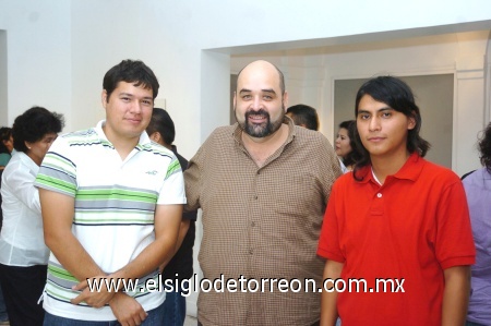 12102008
Jesús Soto, José Valdés y Vinicio Fabila.