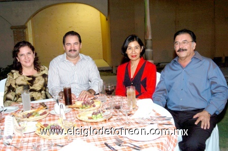 12102008
Marina Flores Padilla, Ismael Villa Ibáñez, Laura Sada Navarro y Jesús Robles Villa