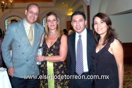 14102008
Víctor Domínguez Quiroga, Mónica Vázquez Lima, Crisanto Rodríguez y Maripily Lorenzo.