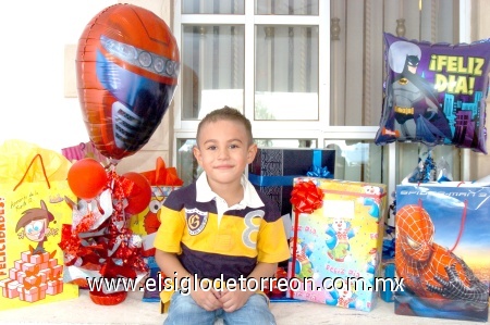 16102008
Emiliano Alfonso Saláis Rodríguez, celebró su cuarto aniversario de vida