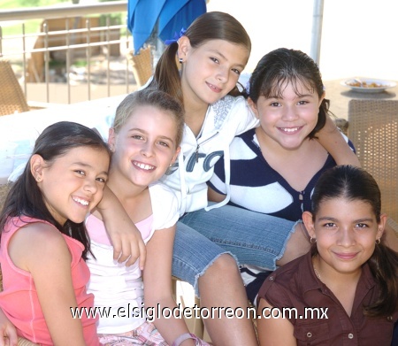 17102008
Ana Paola Anaya, Mariana González, Ana Lorena Teja, Beatriz Fortis y Dalahiah Araiza