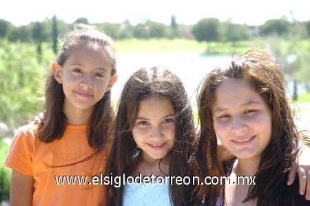 17102008
Natalia Pedroza, Pamela Murguía y Frida Castañeda