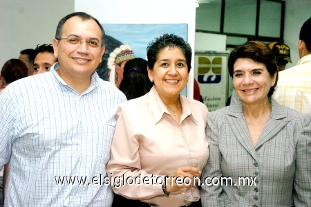 19102008
Gabriel Sáenz, Rosario Martínez y Bertha Flores