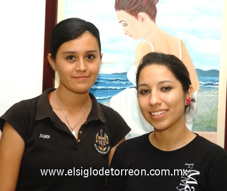 19102008
Jazmín Hernández y Carolina Solís.