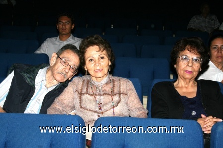 19102008
José Díaz Casas, Juanita Mejía de Díaz y  Minerva Torres