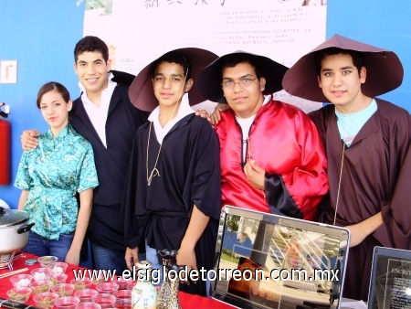 19102008
Victoria Gallardo, Francisco Javier Fonseca, Iván Olague, Christian Burciaga y Néstor Hidrogo