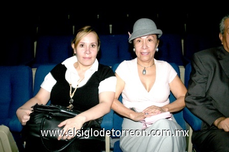 19102008
Zeyda Cisneros e Yvette Chaurand.