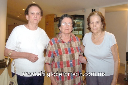 20102008
Gloria de Menéndez, Lupe de Balzaretti y Emma Ramírez