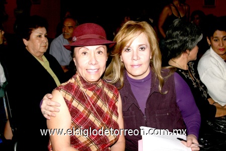 26102008
Zeyda Cisneros e Yvette Chaurand