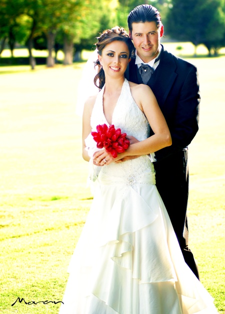 Sr. Armando Ruiz Ramírez y Srita. Vanessa Gidi Bañuelos y contrajeron nupcias en la parroquia de La Sagrada Familia el 27 de septiembre de 2008. 

Fotografía Morán.