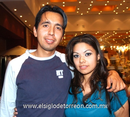 11112008
Emanuel Gutiérrez y Alejandra Rodríguez.