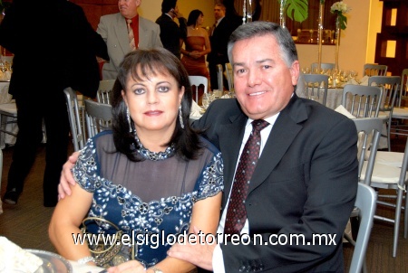 16112008
Maribel M. de Zermeño y Othón Zermeño.