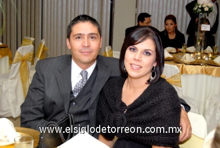 26112008
Marlon Domínguez y Laura de Domínguez