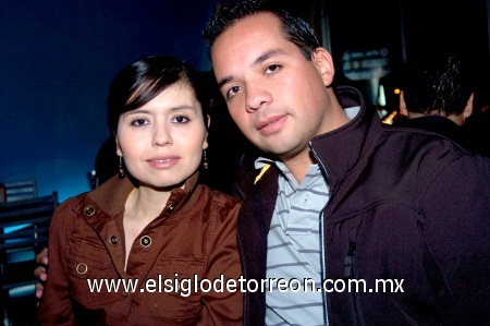 29112008
Ixchel Zamarrón y Luis Salazar