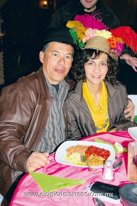 Jorge Esquivel y Diana de Esquivel.