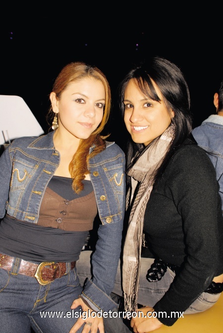 Marlene Stackpole y Alejandra Villanueva.