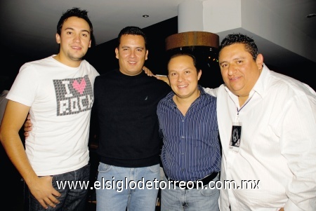 Daniel Poza, Iván Chávez, Omar Álvarez y Flippy Nevárez.