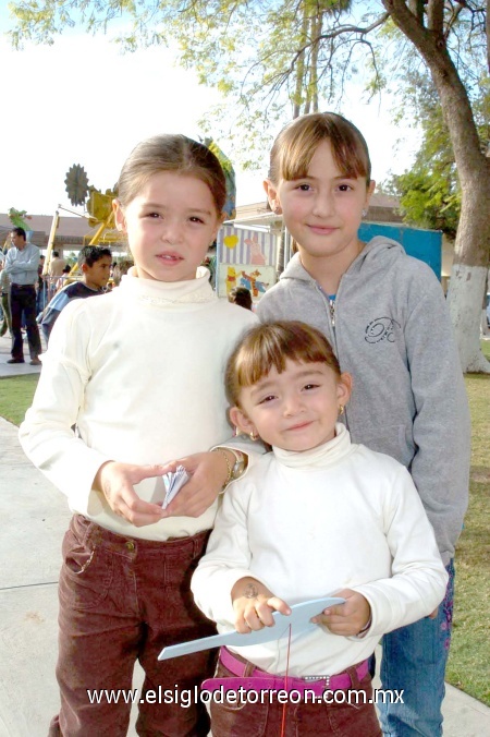 17122008
Jimena, Paulina y Pamela González Barrios