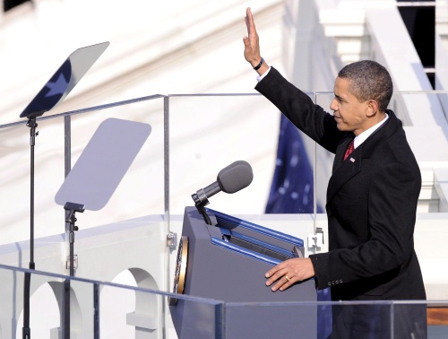 El presidente de Estados Unidos, Barack Obama, pidió el inicio de 'una nueva era de responsabilidad' de los estadounidenses en sus vidas y para su país en el mundo, como fuerza de cooperación y diálogo.