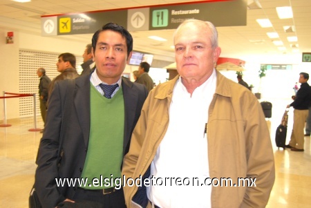 20012009
José Santos y Juan Manuel Montaña arribaron a Torreón.