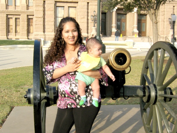 Bertha y Gerald en el Capitolio de Ausin, Texas. Diciembre del 2008.