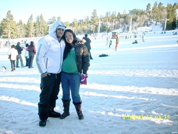 Jaime y Carmen Avila en big bear CA a unos meses de la llegada de su hija Ximena. Enero de 2009