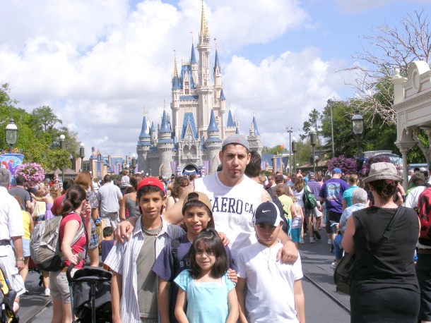 Vacaciones de la familia cabello en Disney 19 de marzo del 2009