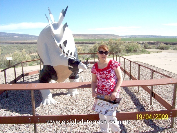 Pamela Contreras en Dinosaurio Colorado abril de 2009