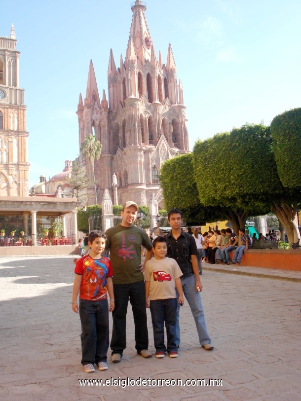 Job Limon. San Miguel de Allende. 07-07-08