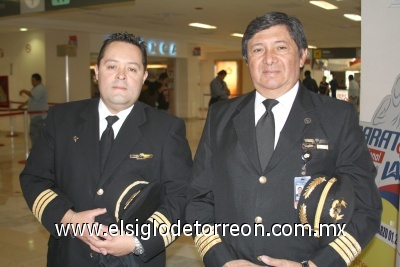 27022009 Alejandro Jaimes Ayala y Luis Fernando Trigo viajaron a la Ciudad de México.