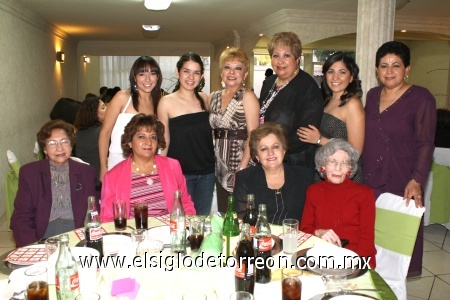 02032009 María Rosa Martínez, Hortensia y Adriana Chávez, Melissa y María Luisa Sánchez, Mague y Nena Carrillo, Andrea Carrillo y Maju.