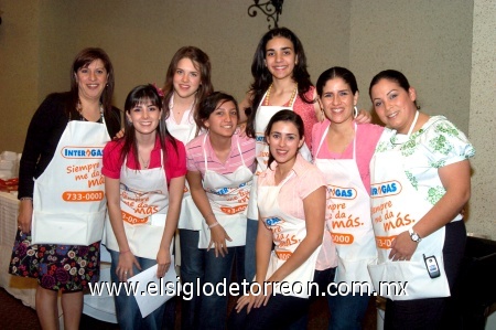 11032009 Organizadoras del cuarto bingo familiar del Club Tatzari.