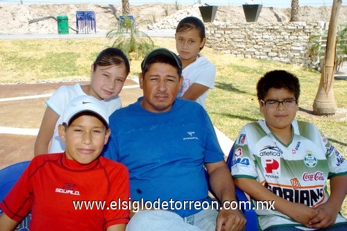 25032009 Gerardo Hernández Cabral y familia Rodríguez Grageda.