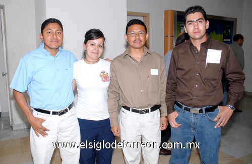 30032009 Óscar Ángel García, Perla Romero, Enoel Antonio y Édgar Sepúlveda se fueron a la Ciudad de México y Puebla en plan de estudios.