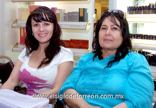 29042009 Juanita Torres e Isabel Muñoz.