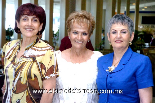 07052009 Amparo Rosales, Elia Villavicencio y Magdalena de la Fuente.