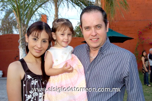 03052009 Mónica, Regina y Gerardo Izquierdo.