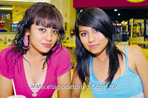 03052009 Jéssica Suárez e Isela Aguilar.