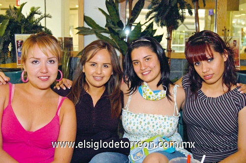 09052009 Diana Martínez, Carmen Suárez, Anabel Cruz y Lizbeth Hernández.