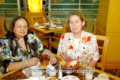 10052009 Silvia Salcido y Sol Hernández.