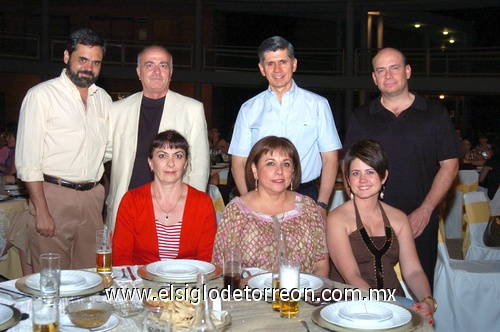 18052009 Antonio Méndez, Tatul Yeehiarian, César de la Garza, Jaime Méndez, Ruzzana Yeehiarian, Sofía Anaya y Ana Sofía Méndez.