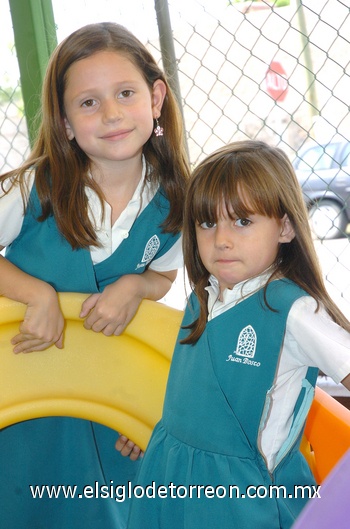 16052009 María José y Bárbara Bayón.