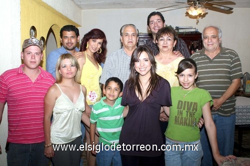 20052009 Marisela Hernández de Assaff celebró su cumpleaños número 26 en compañía de su esposo Jorge y de sus papás Marisela Cano de Hernández y José Hernández Salas, tíos, primos y amistades.