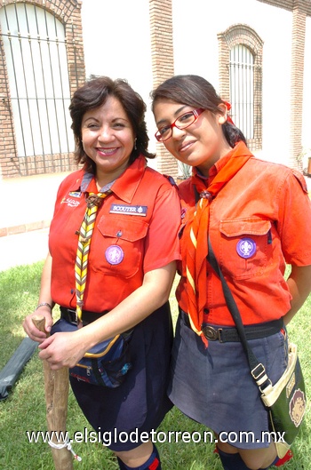 15052009 Claudia Loya y Alicia Aguilar.