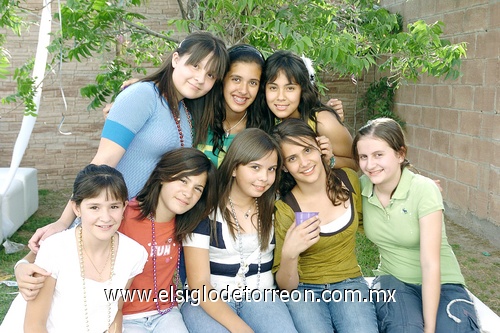 15052009 Qué 'padre' fiesta. Dafne Kort, Sofía Guevara, Mary Fer Ochoa, Ángela Hamdan, Alexa Ferriño, Falina Dorado, Gaby Sotomayor y Macarena Zurita.